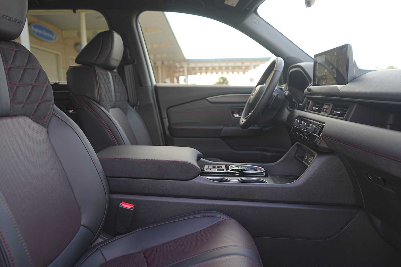 Thumbnail: 2026 Honda Pilot - 14