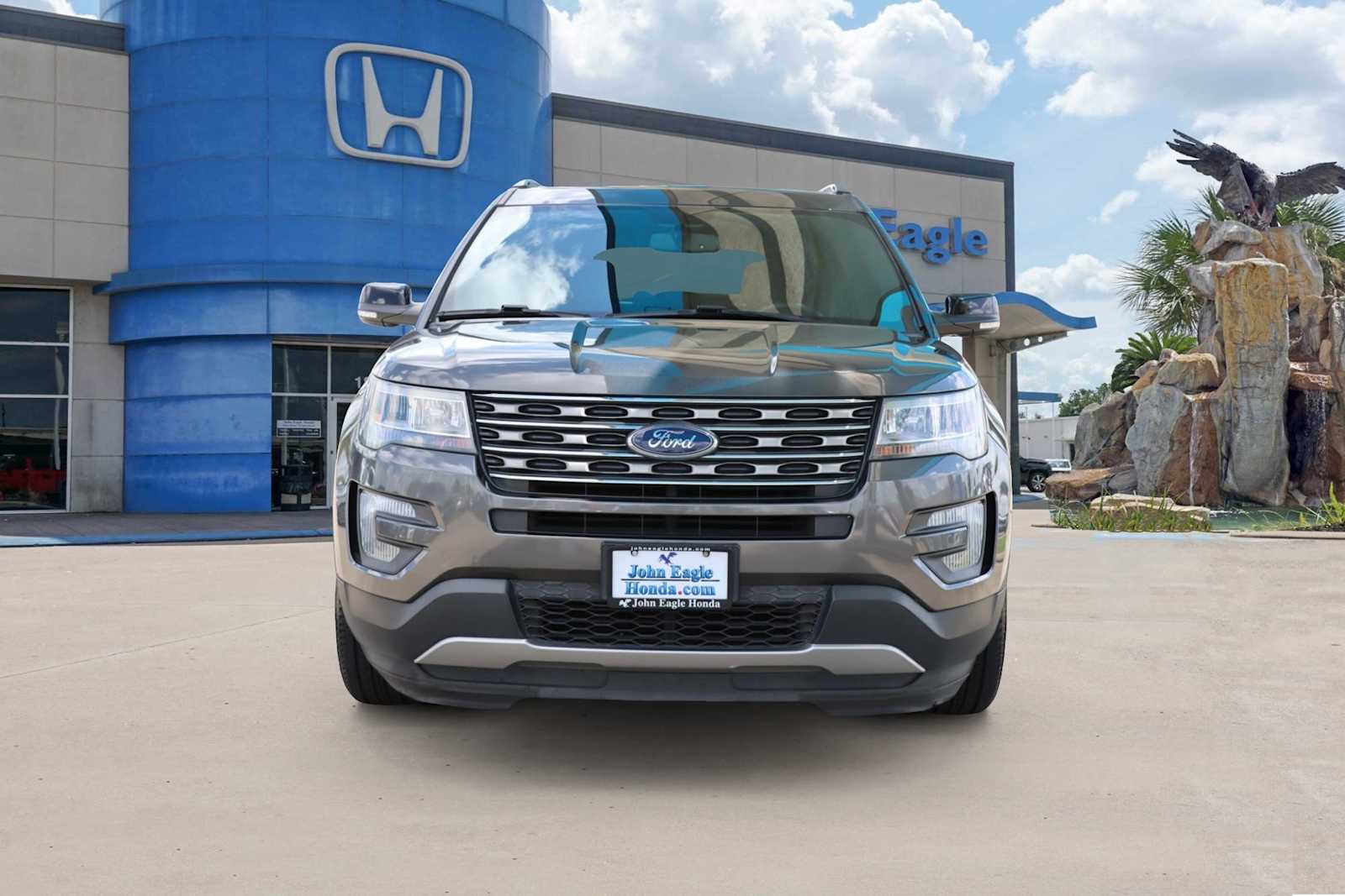 Thumbnail: 2017 Ford Explorer - 6