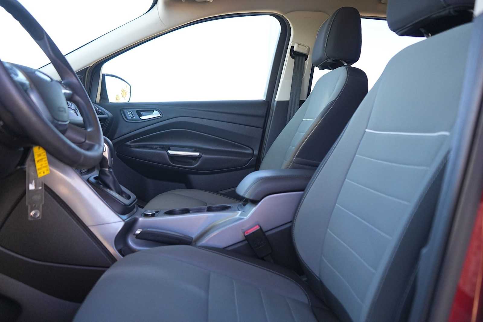 Thumbnail: 2015 Ford Escape - 11