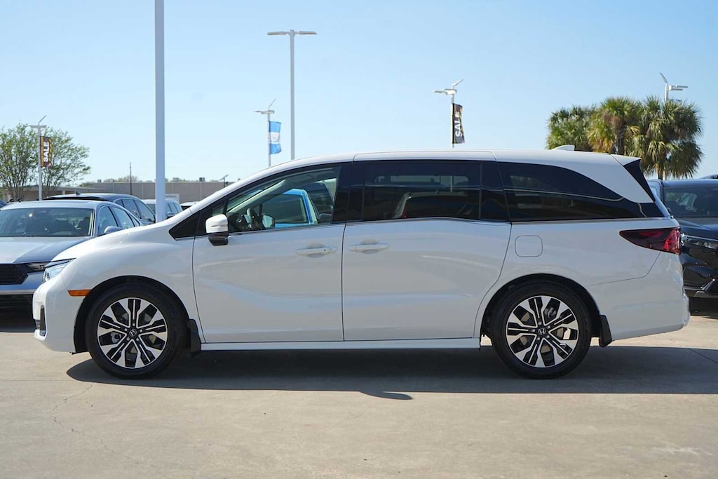 Certified 2026 Honda Odyssey Elite Van Passenger