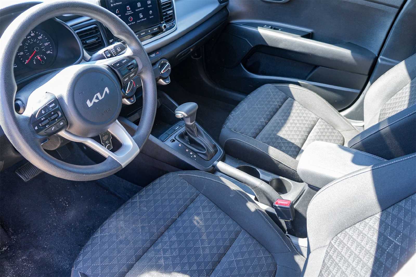 Thumbnail: 2022 Kia Rio - 2