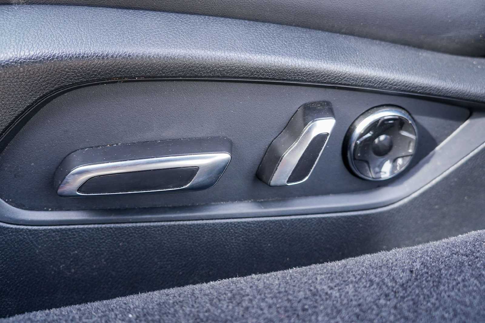 Thumbnail: 2023 Acura TLX - 21