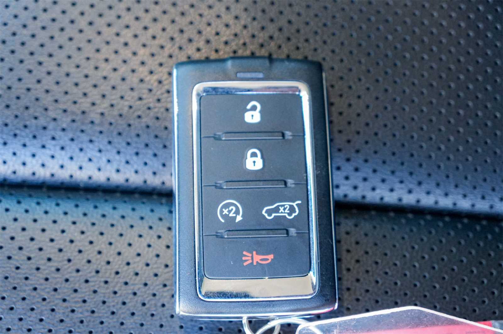 Thumbnail: 2023 Jeep Grand Cherokee - 20