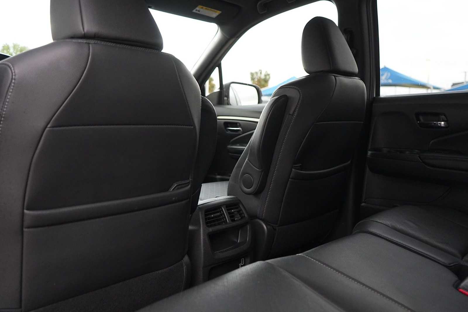 Thumbnail: 2019 Honda Passport - 13