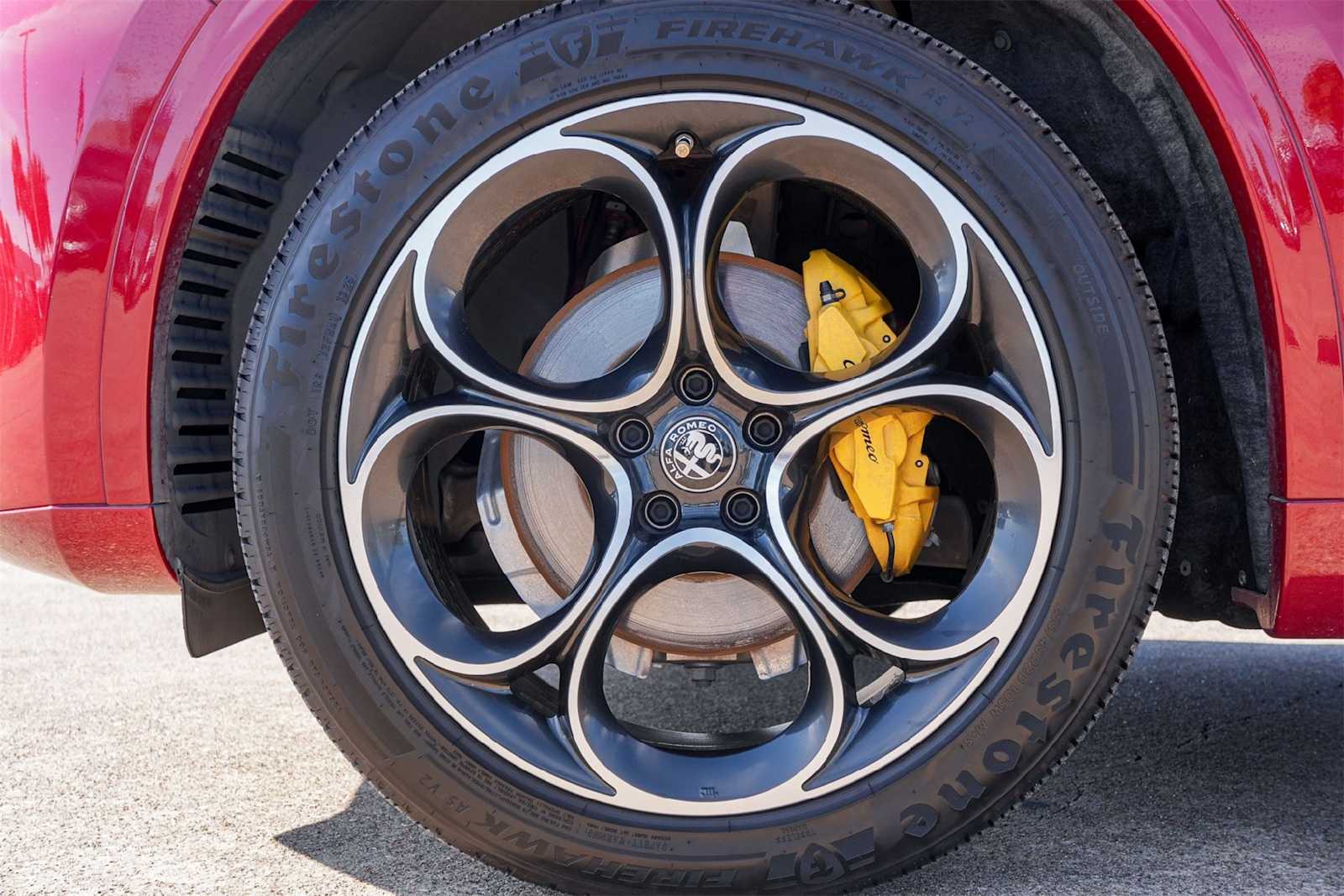 Thumbnail: 2021 Alfa Romeo Stelvio - 8