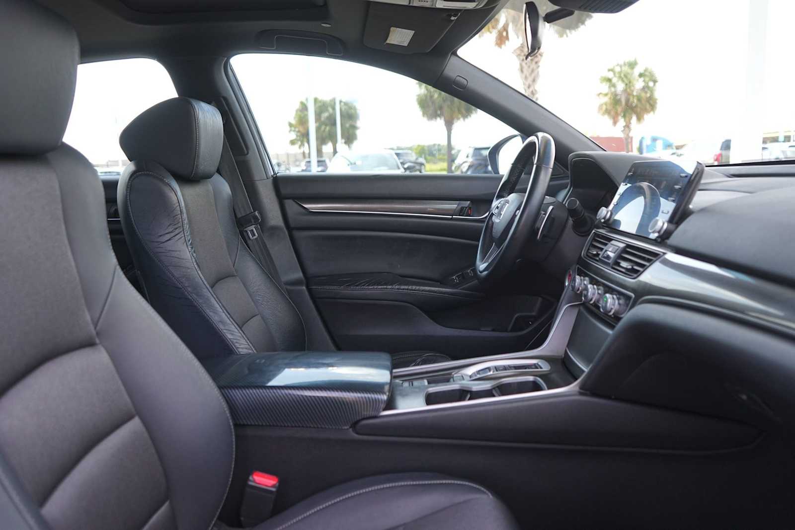 Thumbnail: 2018 Honda Accord - 15