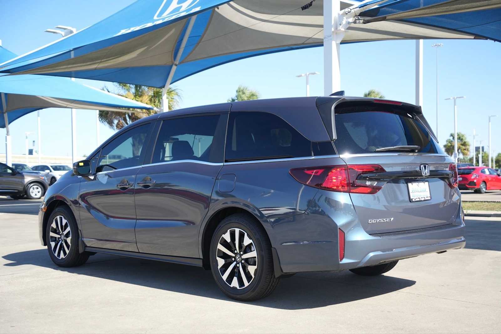 Thumbnail: 2026 Honda Odyssey - 4