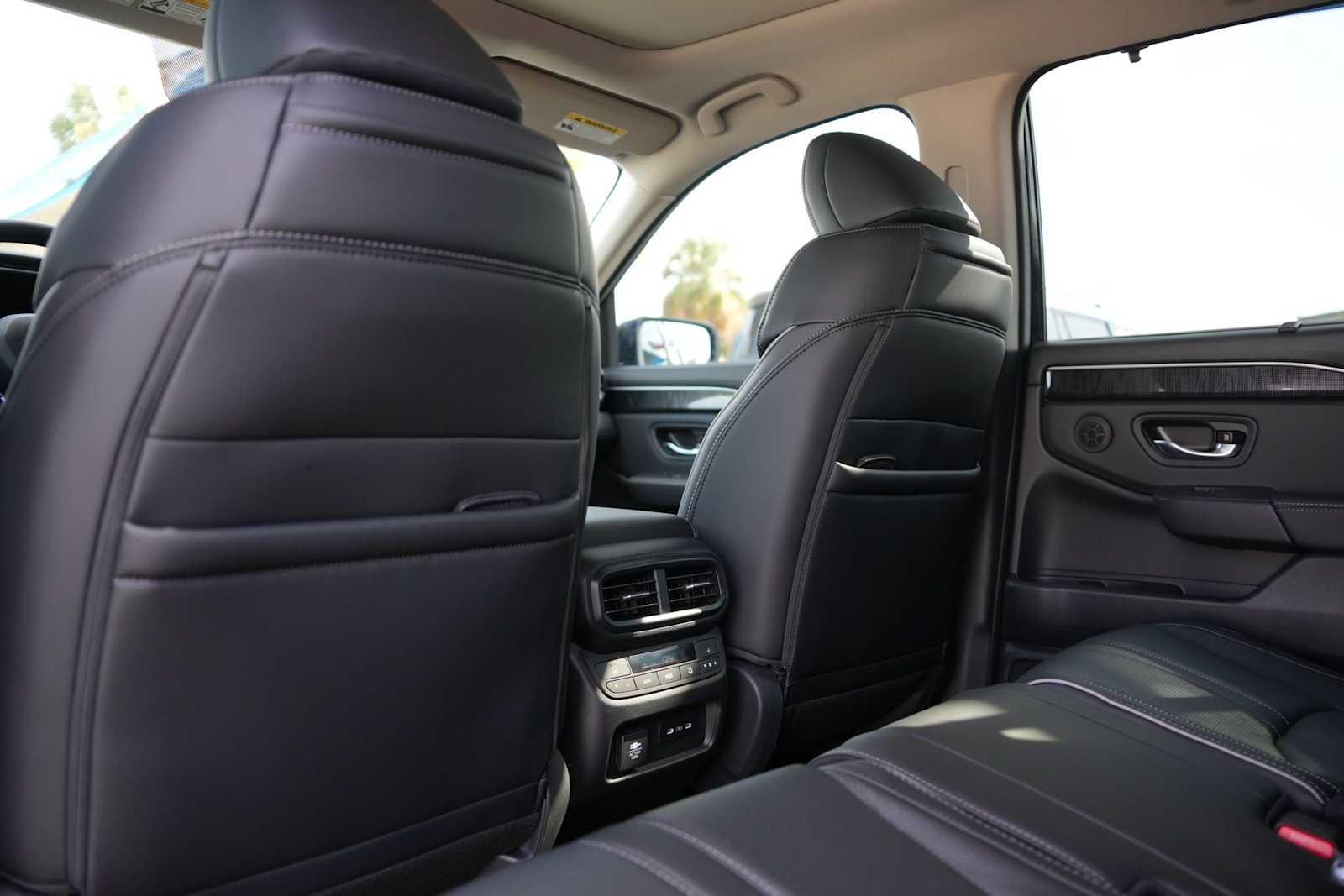 Thumbnail: 2025 Honda Pilot - 12