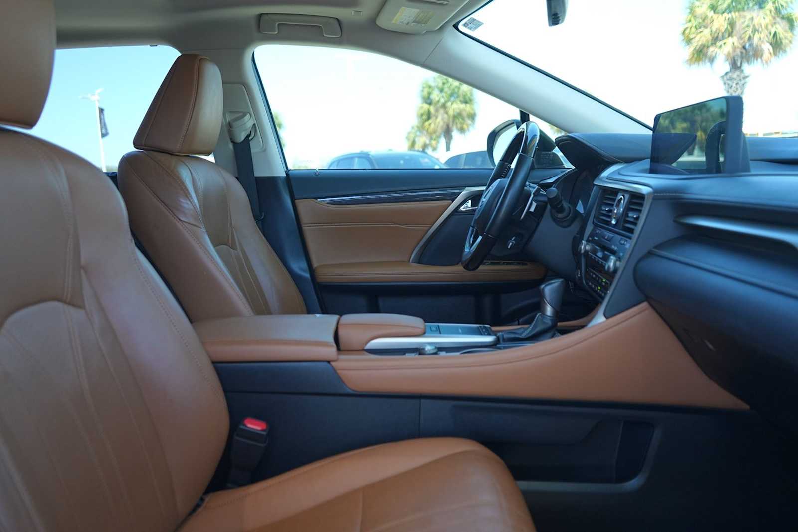 Thumbnail: 2022 Lexus RX - 15