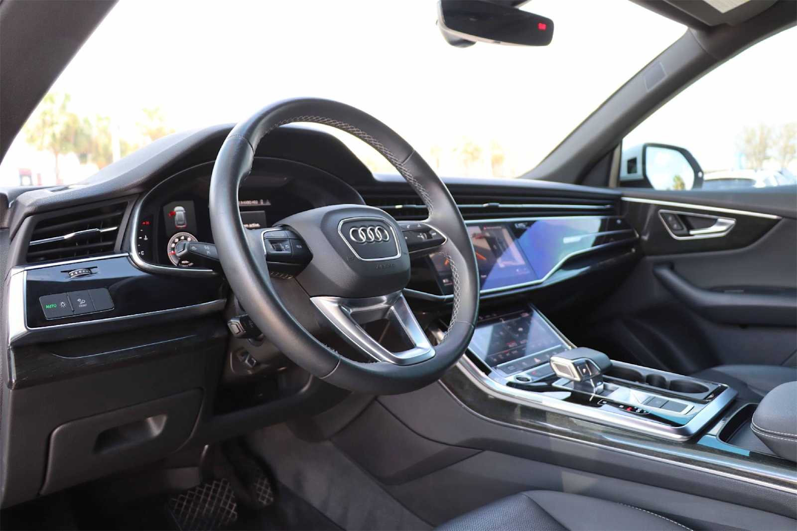 Thumbnail: 2021 Audi Q8 - 2