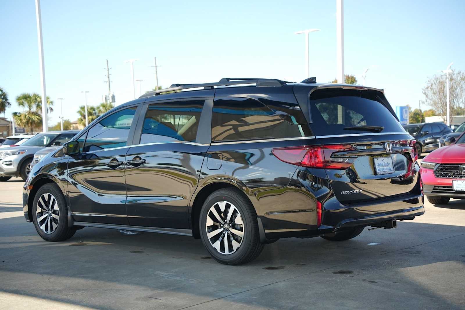 Thumbnail: 2026 Honda Odyssey - 4