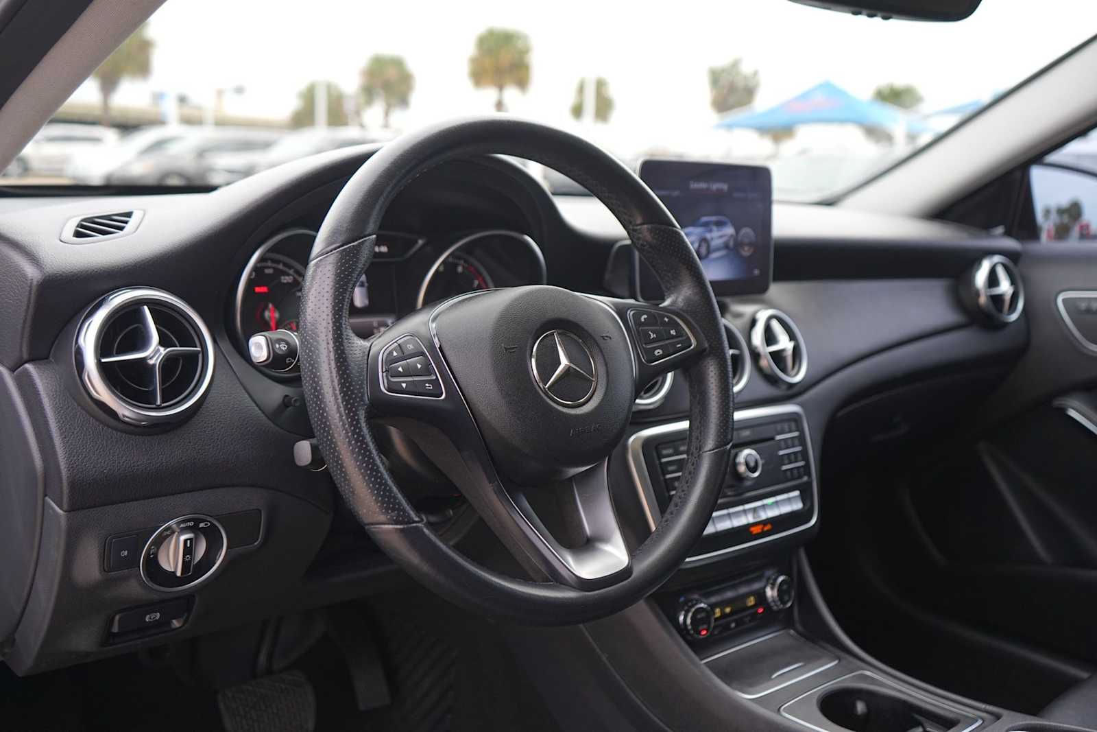 Thumbnail: 2020 Mercedes-Benz GLA - 2