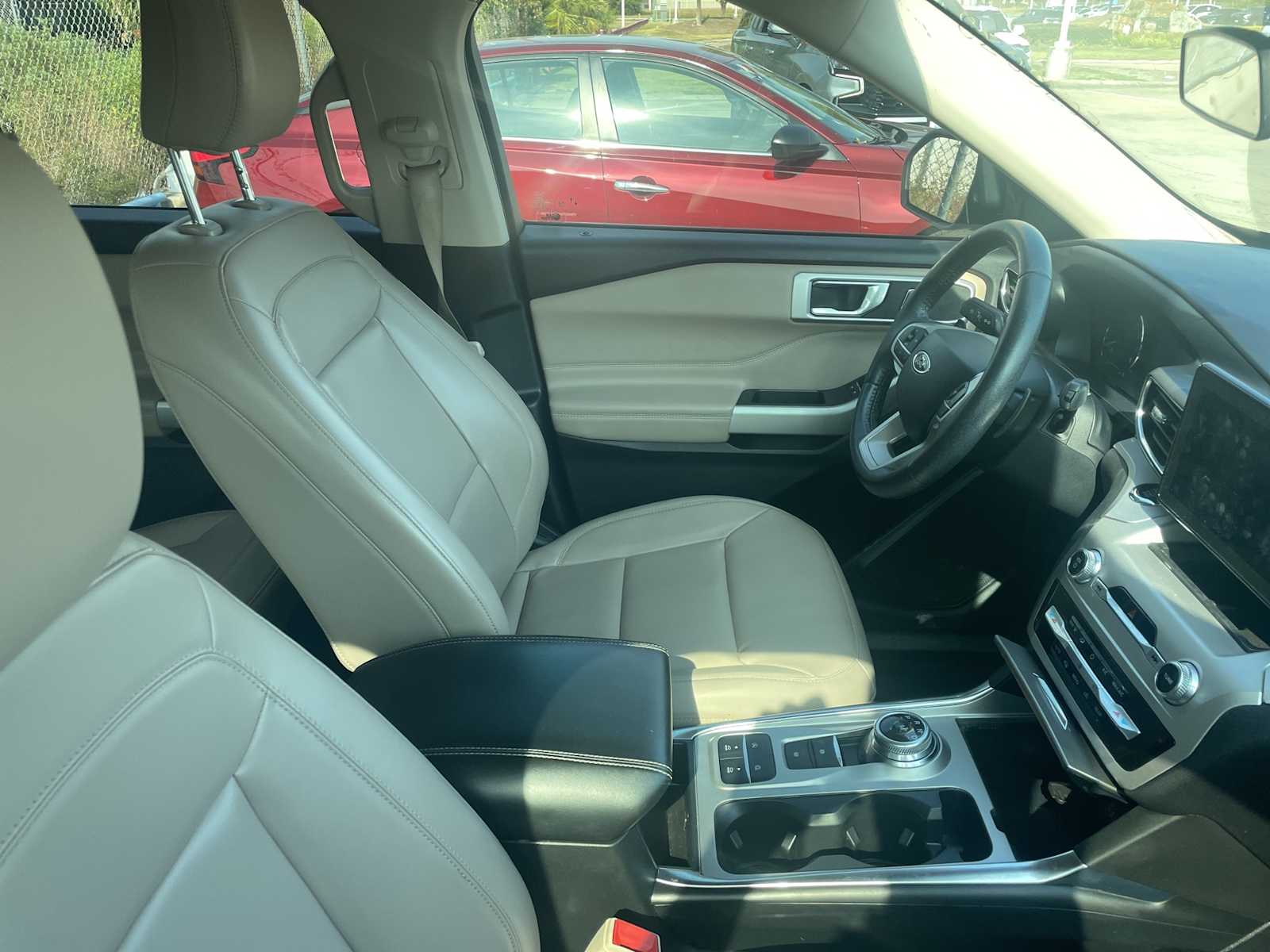 Thumbnail: 2021 Ford Explorer - 5