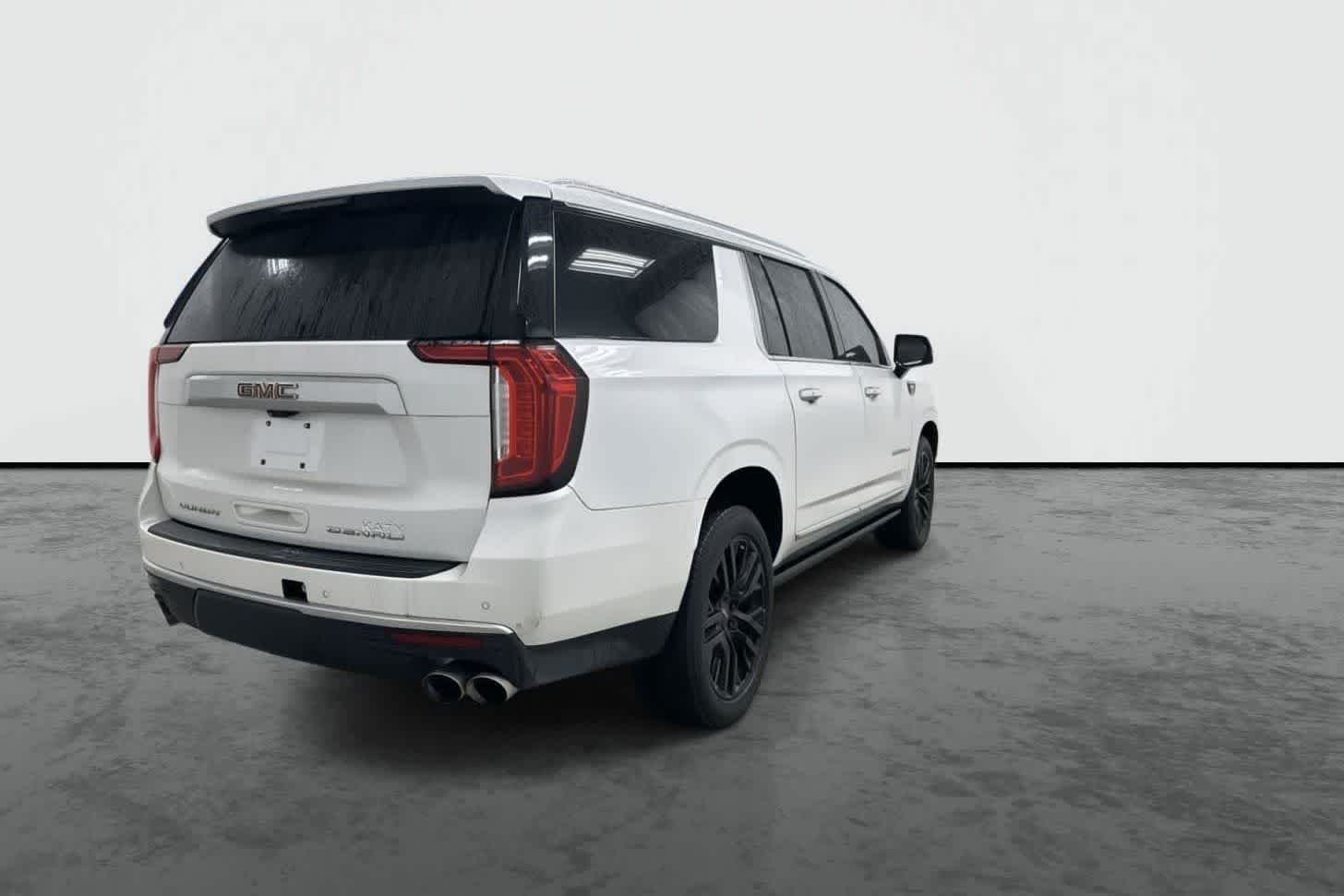 2021 GMC Yukon XL Denali - Photo 3