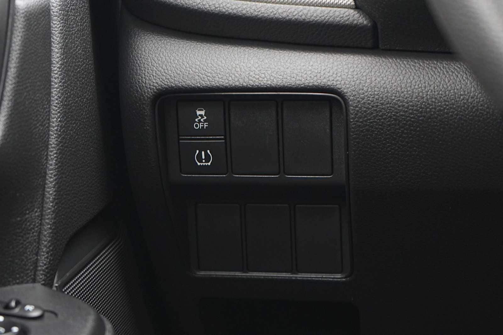 Thumbnail: 2018 Honda CR-V - 23