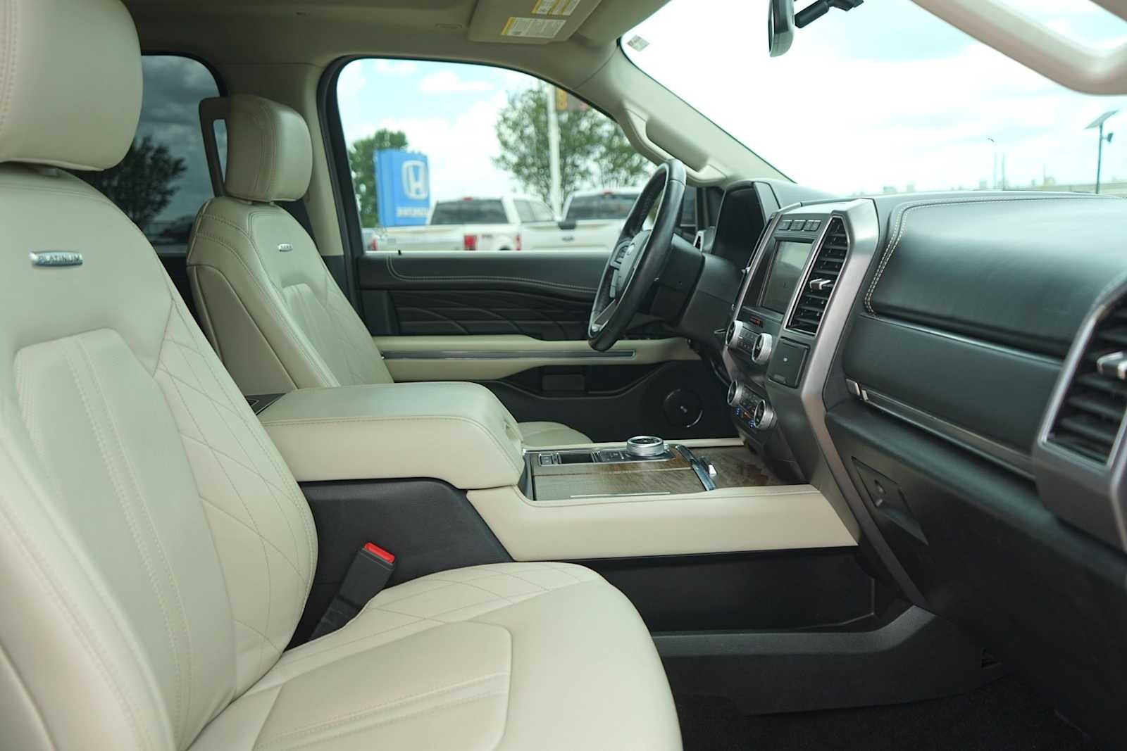 Thumbnail: 2021 Ford Expedition - 14