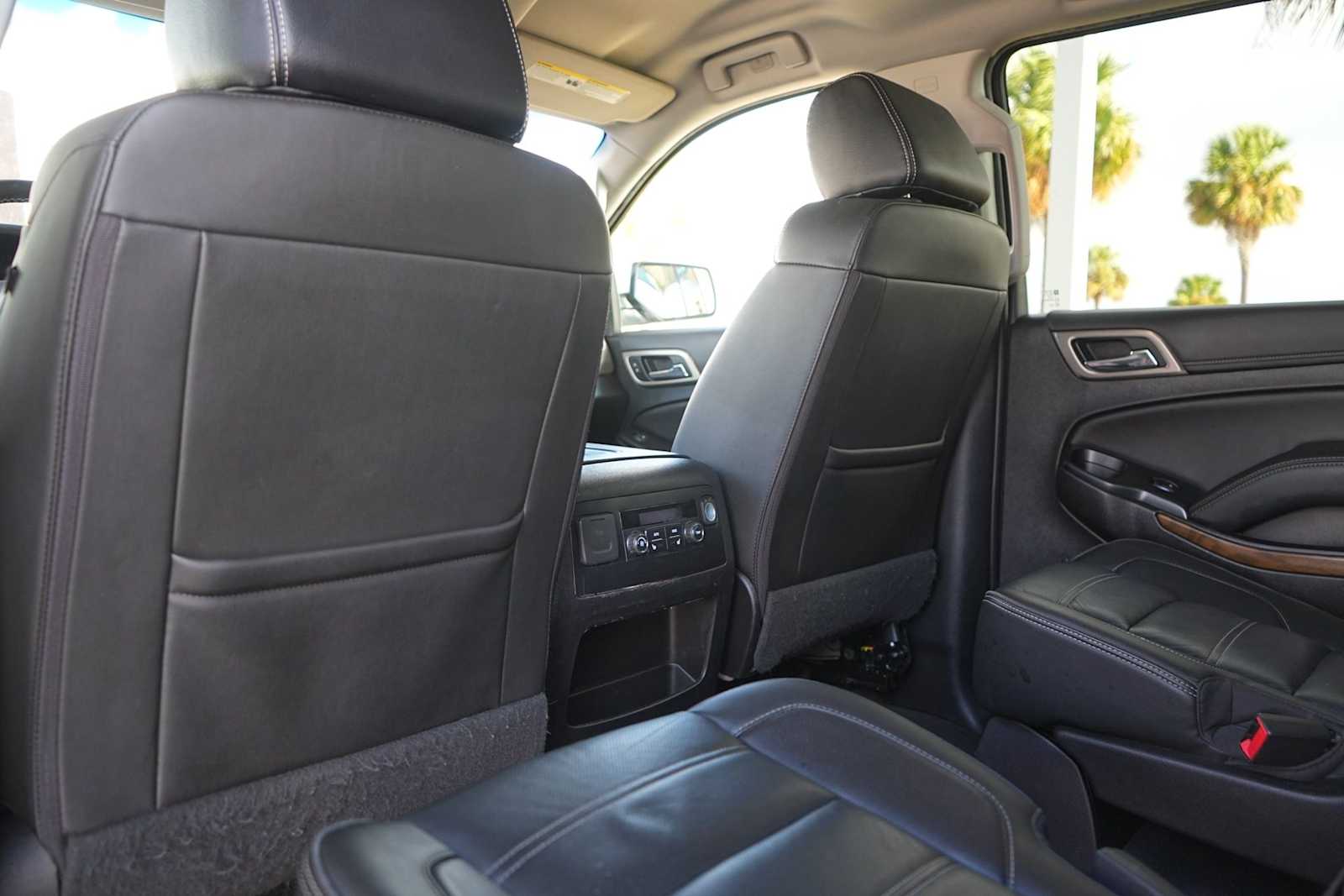 Thumbnail: 2019 GMC Yukon XL - 13