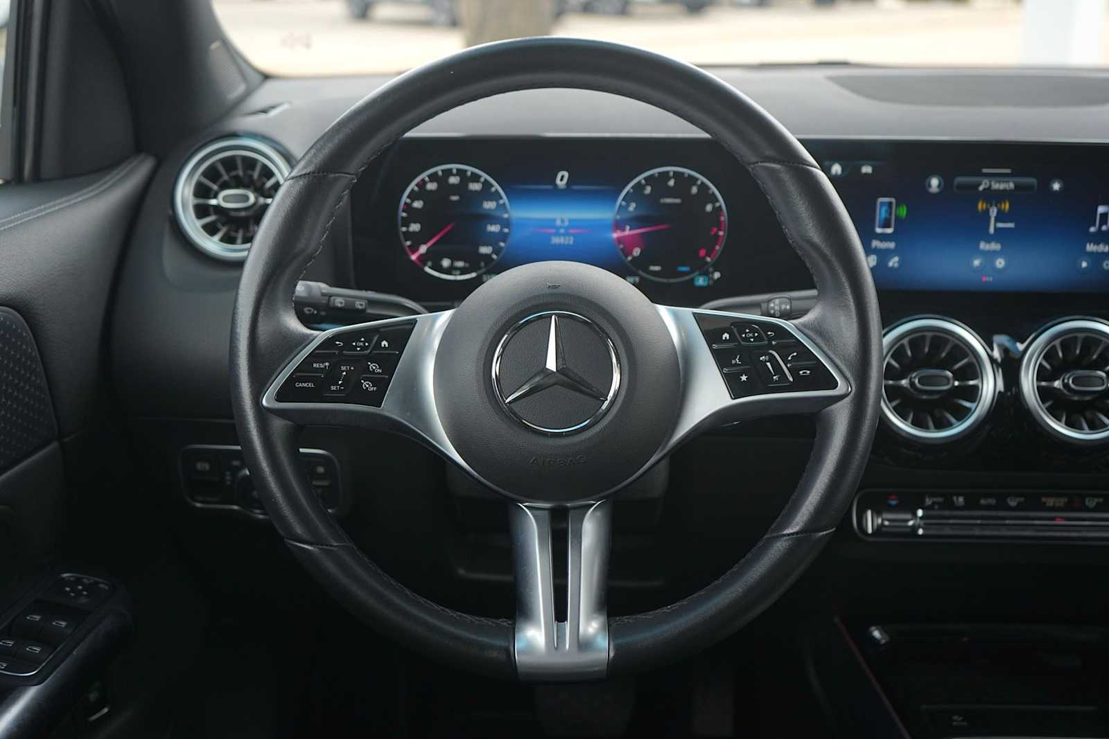Thumbnail: 2025 Mercedes-Benz GLA - 16