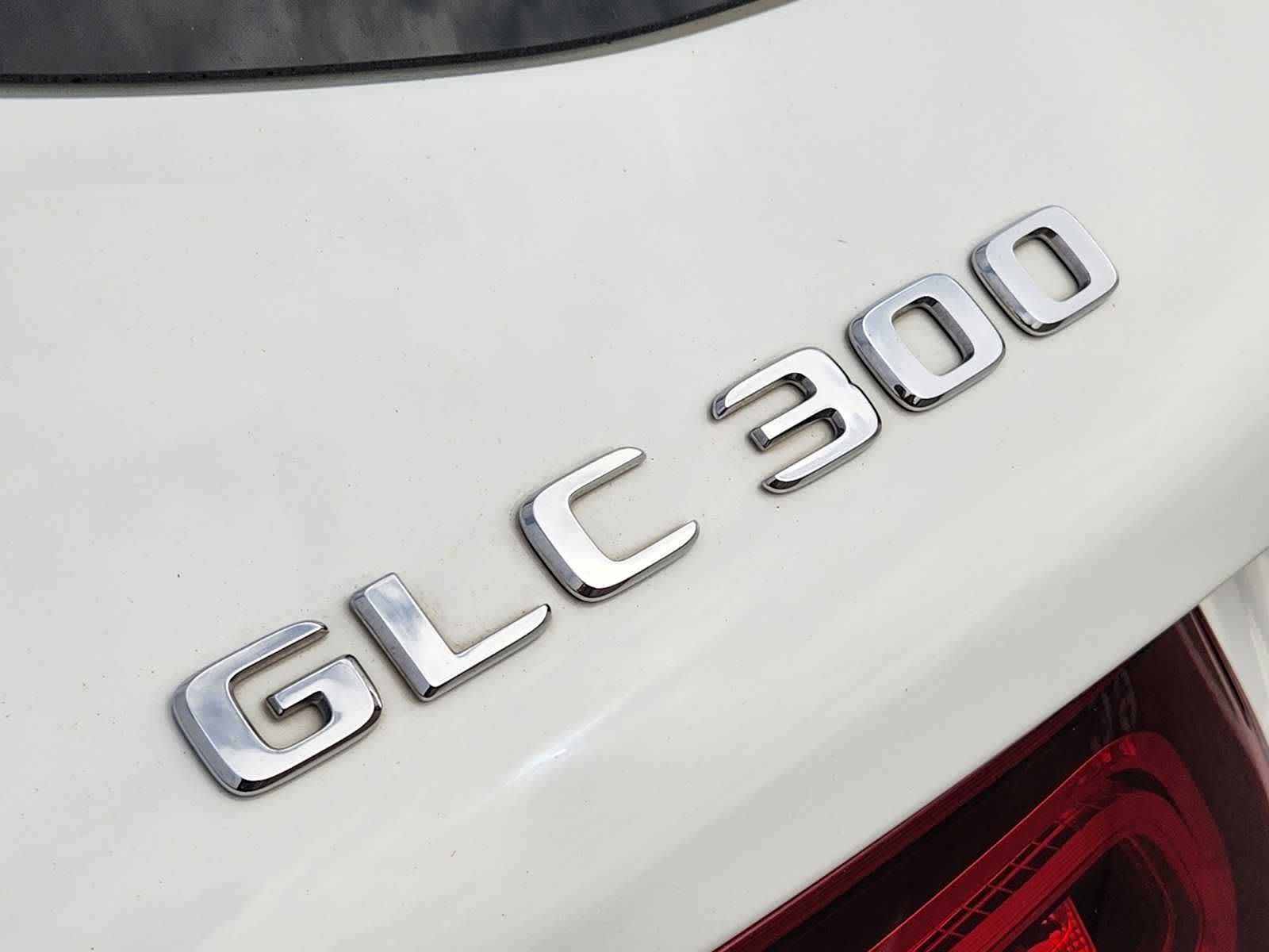 Thumbnail: 2022 Mercedes-Benz GLC - 12