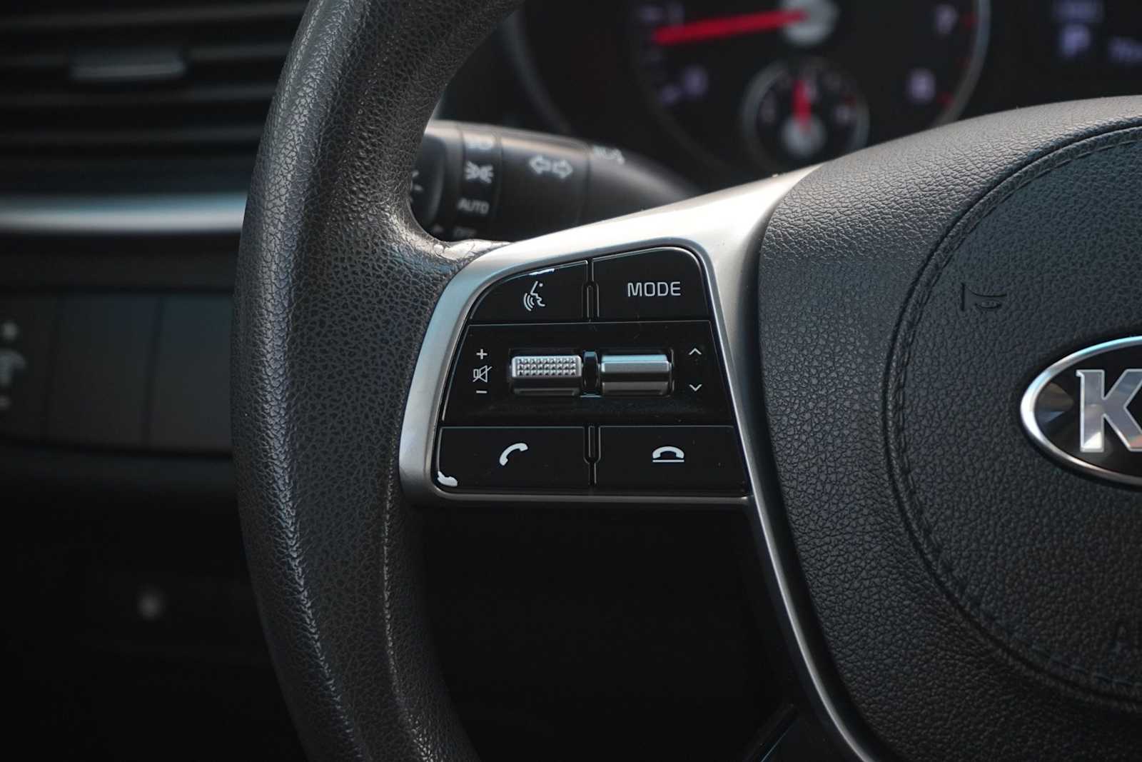 Thumbnail: 2019 Kia Sorento - 16