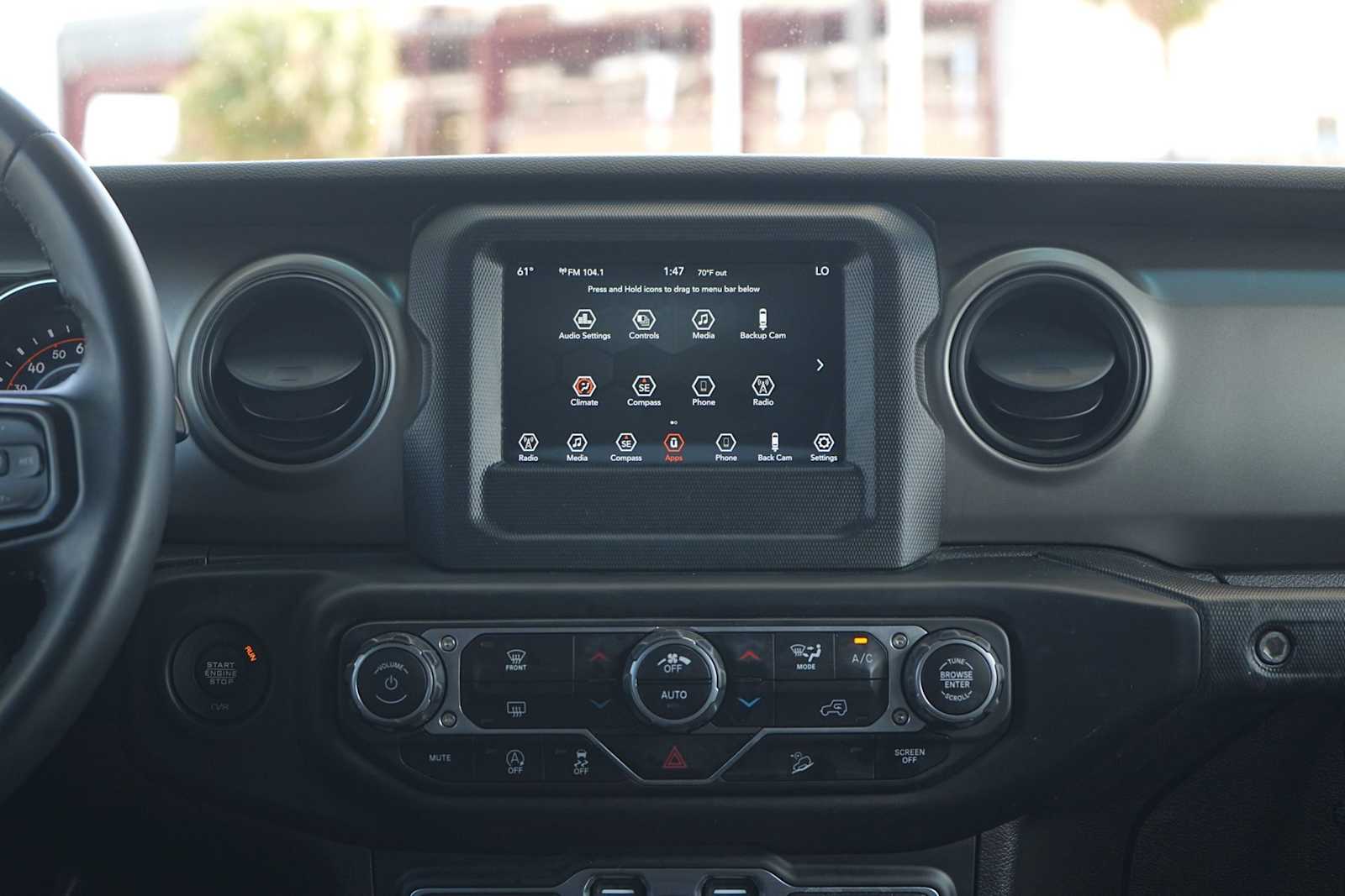 Thumbnail: 2021 Jeep Wrangler - 19