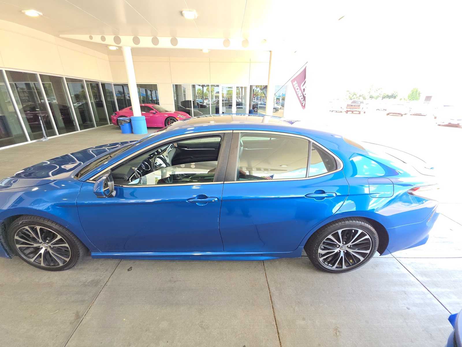Thumbnail: 2018 Toyota Camry - 2
