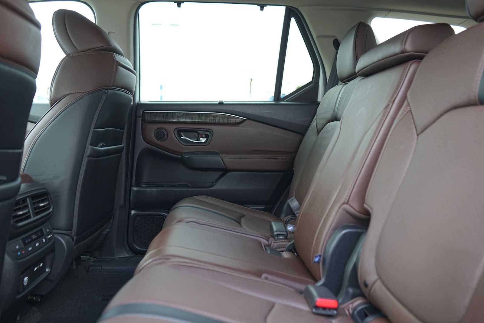 Thumbnail: 2025 Honda Pilot - 14