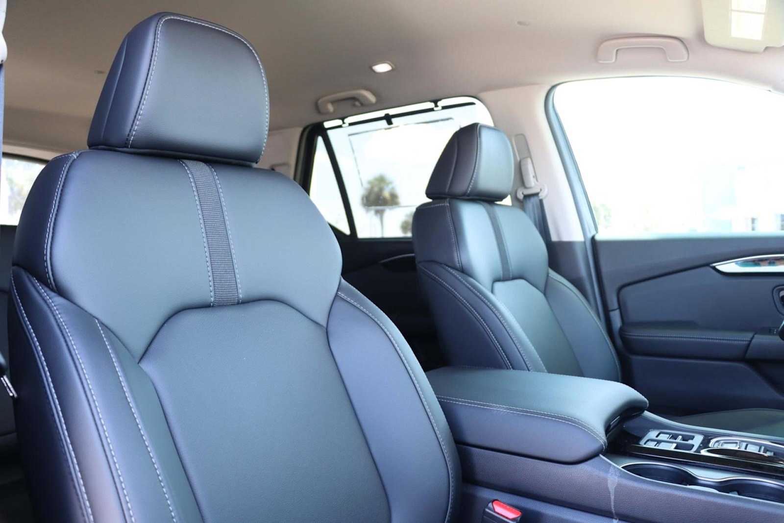 Thumbnail: 2025 Honda Pilot - 12