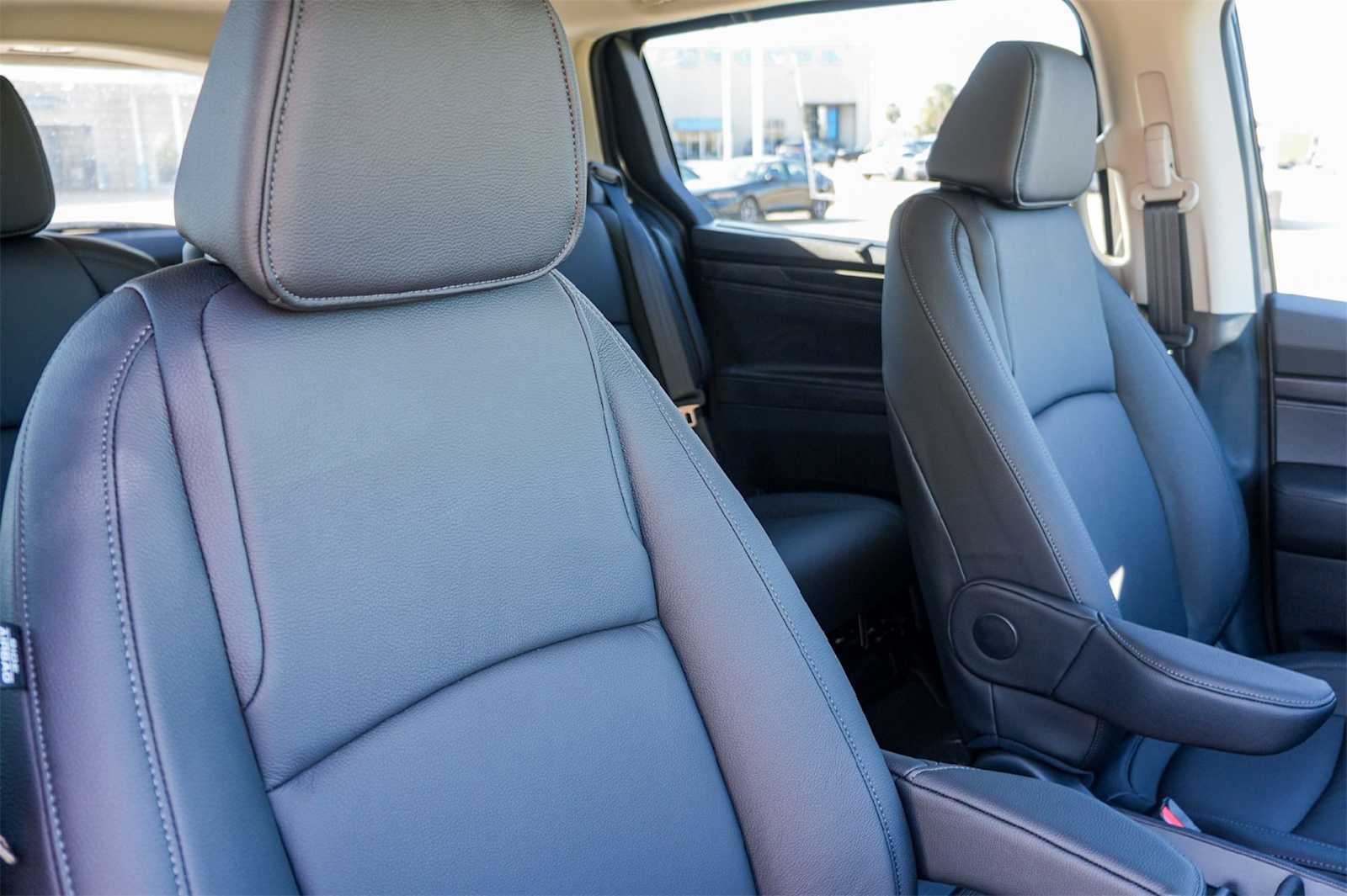 Thumbnail: 2025 Honda Odyssey - 14