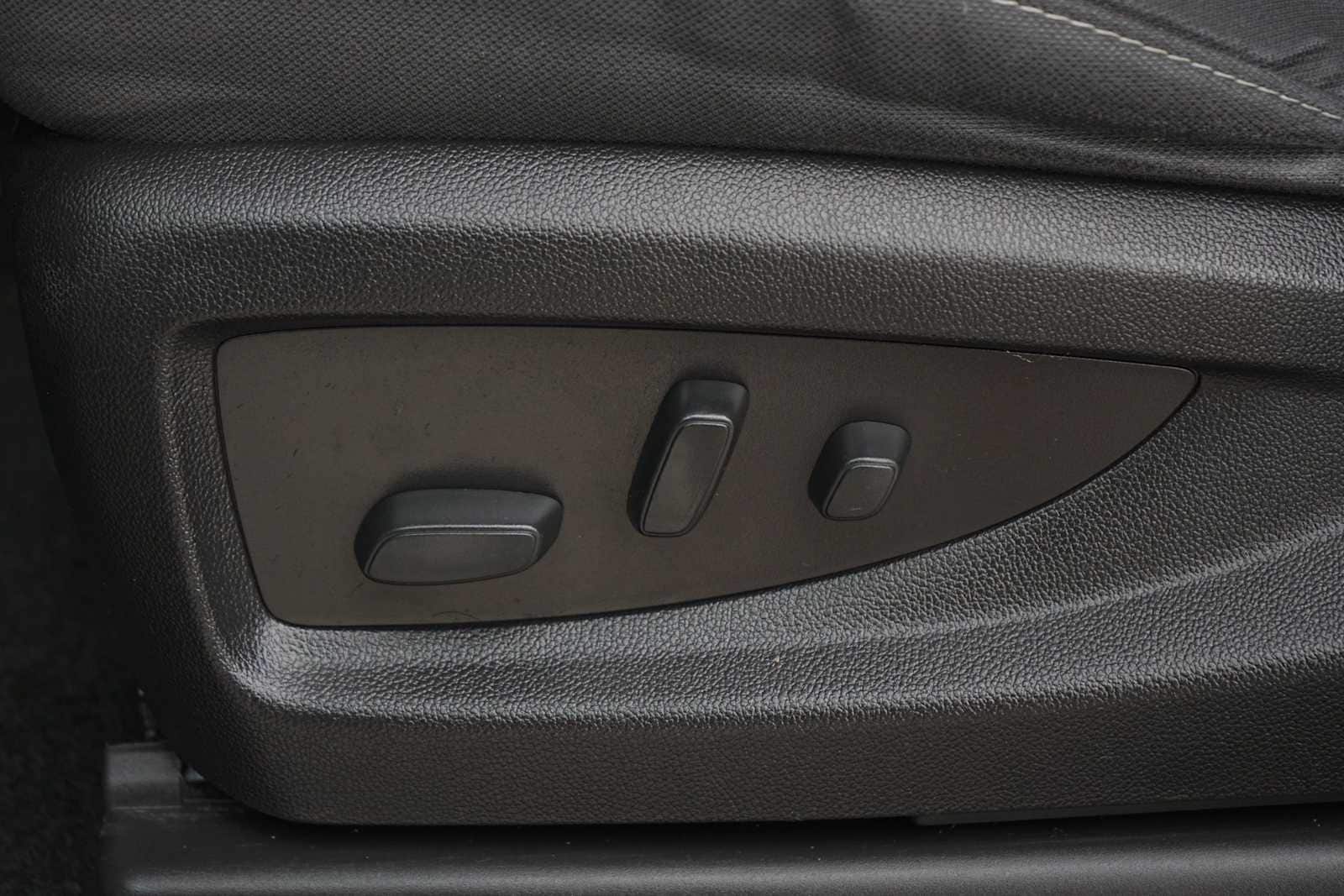 Thumbnail: 2018 GMC Yukon - 12