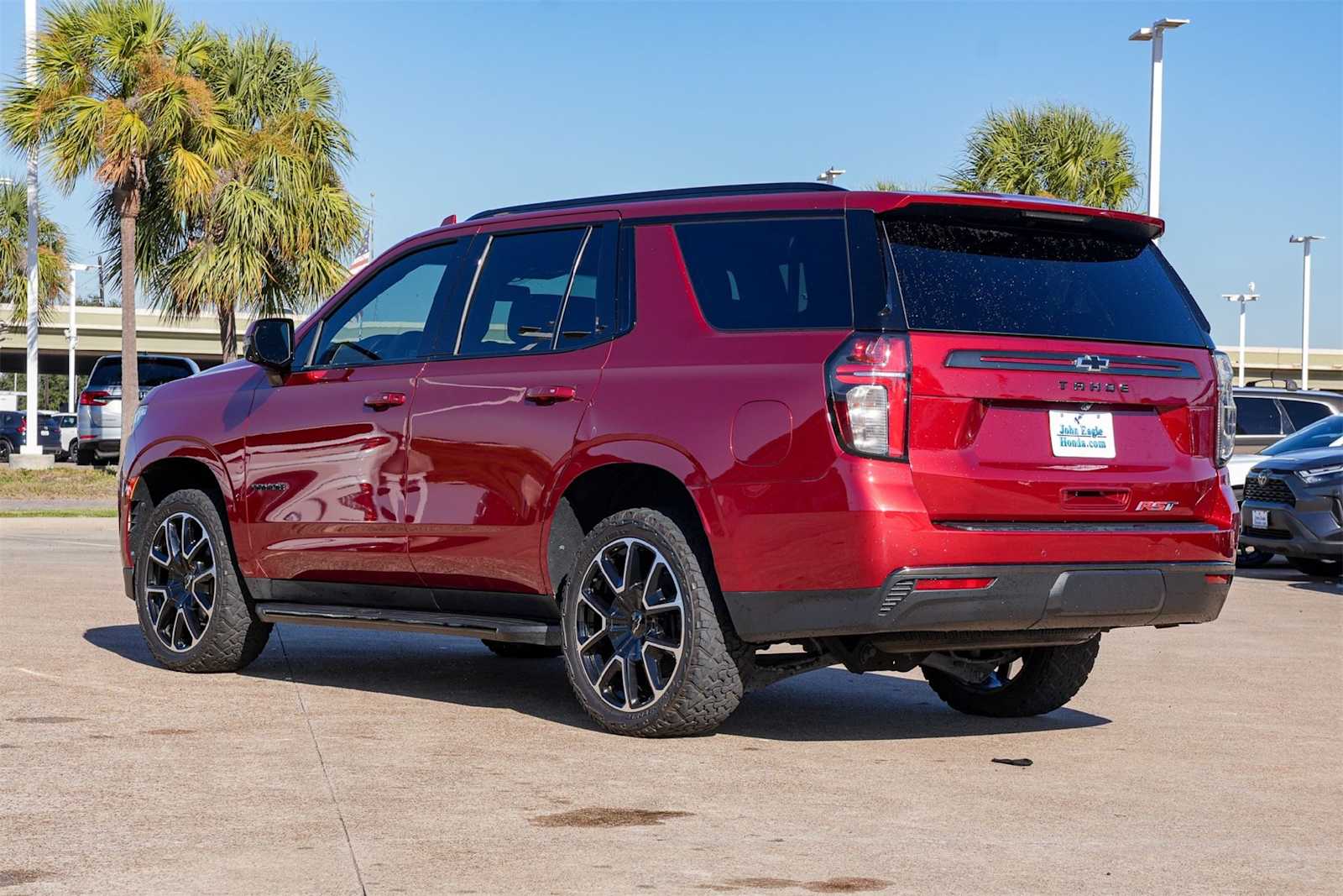 Thumbnail: 2022 Chevrolet Tahoe - 4