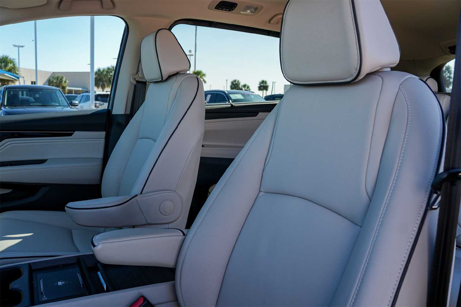 Thumbnail: 2026 Honda Odyssey - 11