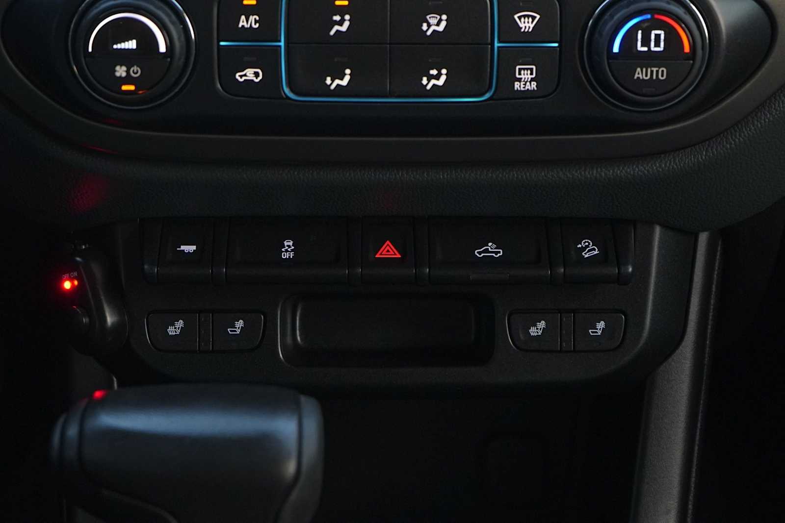 Thumbnail: 2016 Chevrolet Colorado - 20