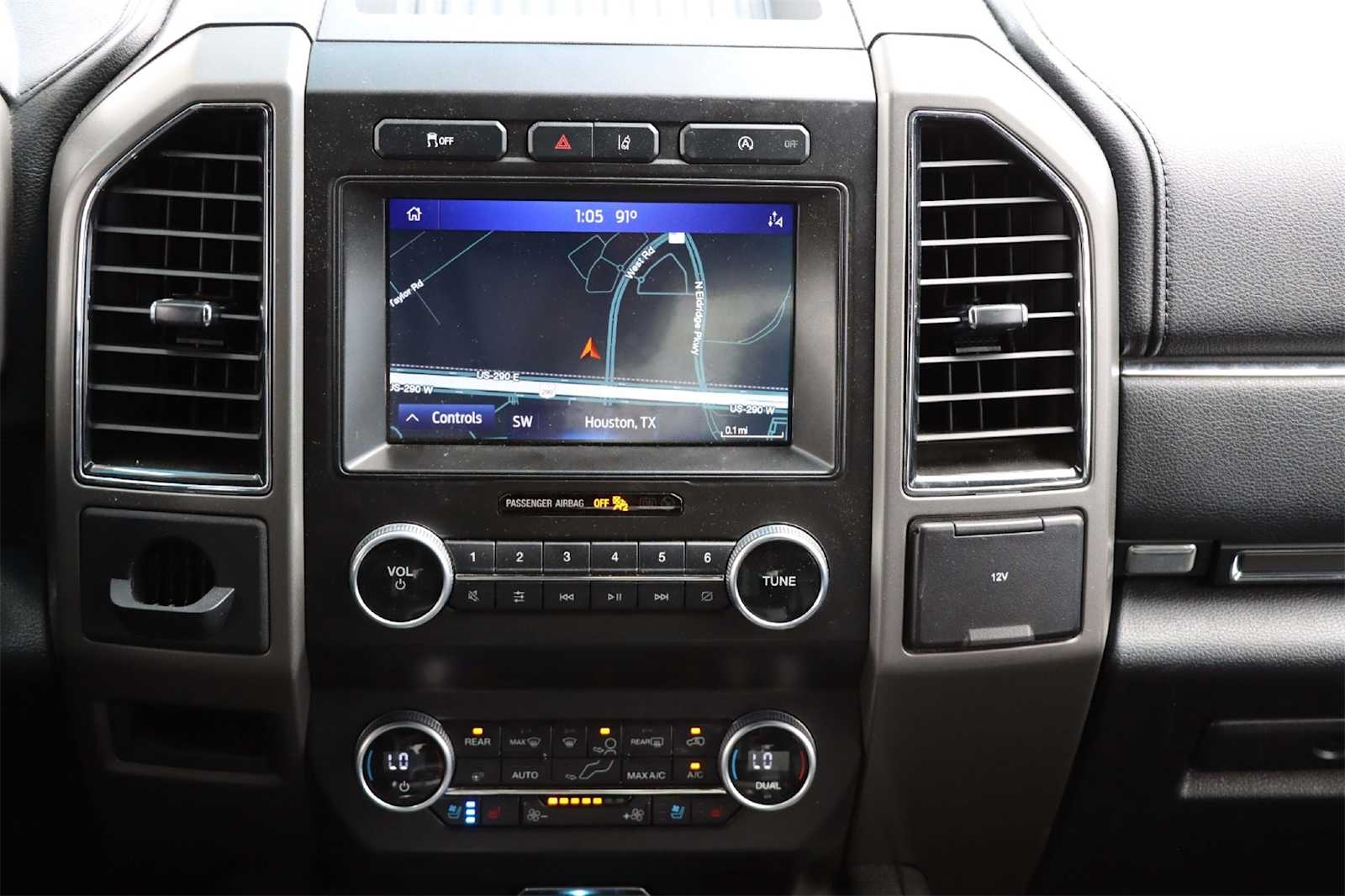 Thumbnail: 2021 Ford Expedition - 16