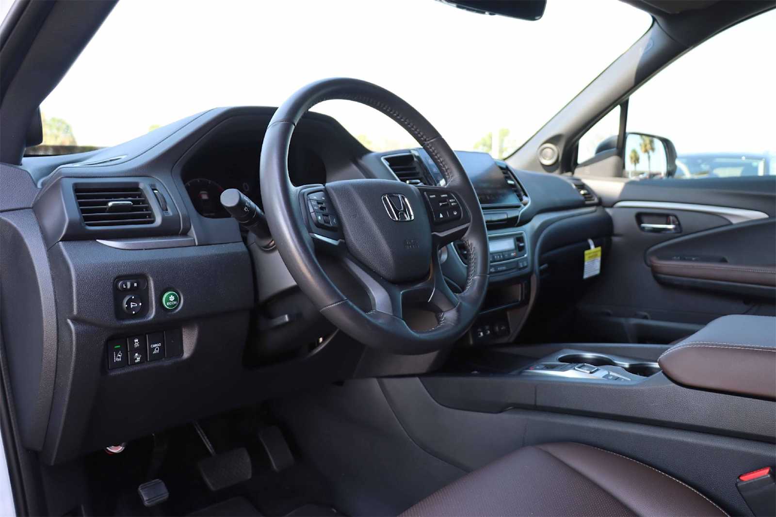 2025 Honda Ridgeline RTL photo 2