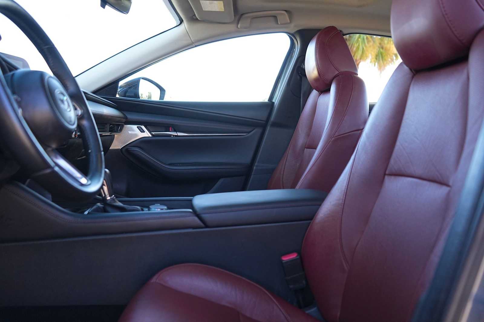 Thumbnail: 2023 Mazda Mazda3 - 11