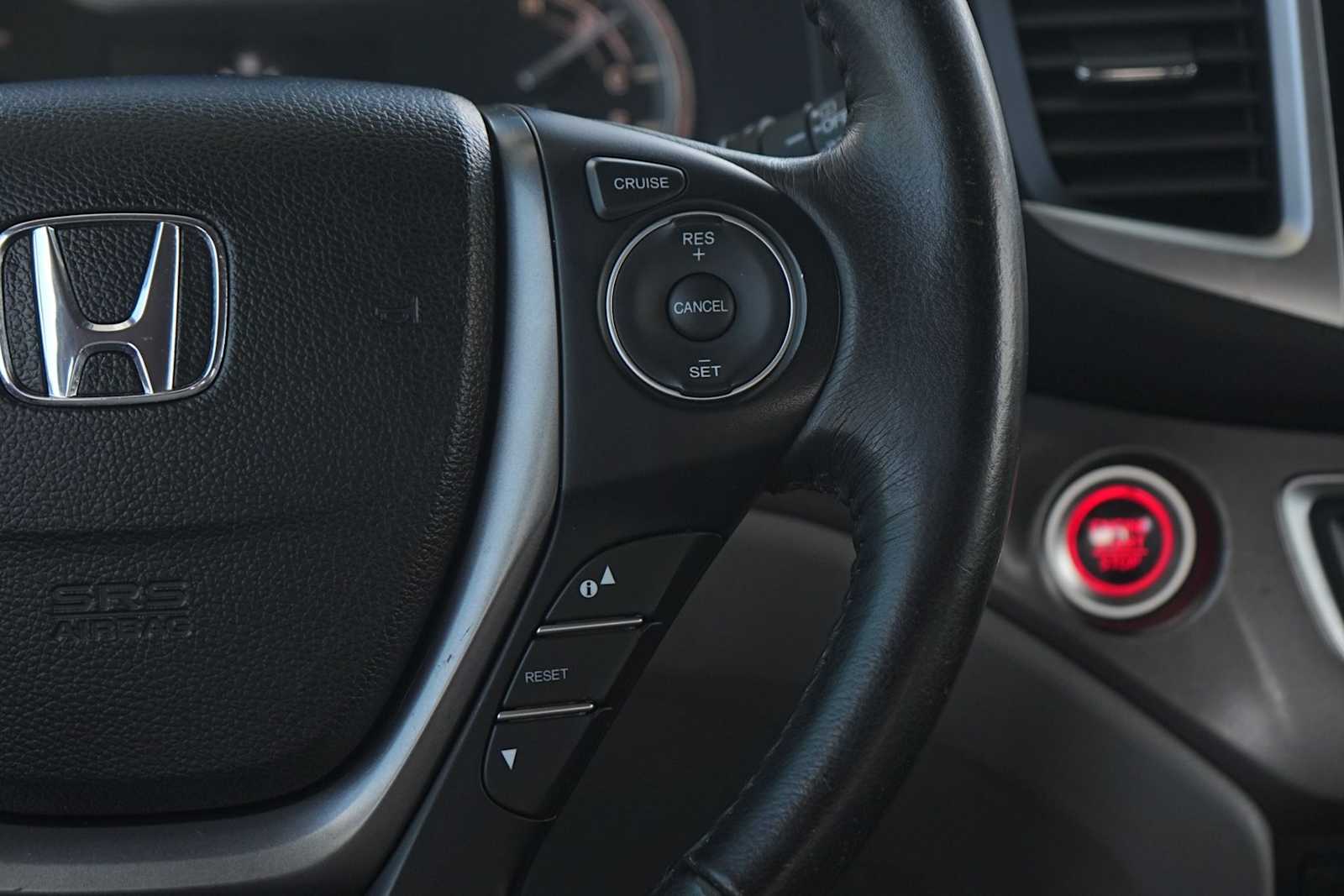 Thumbnail: 2016 Honda Pilot - 18