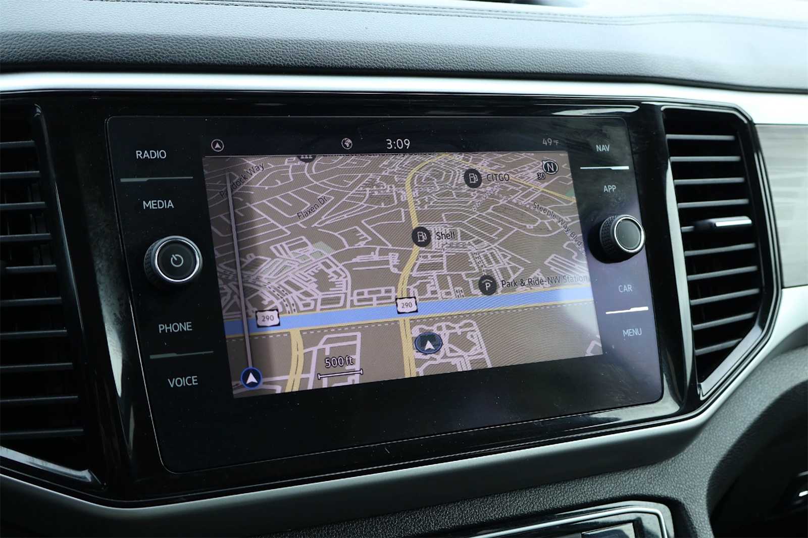 Thumbnail: 2021 Volkswagen Atlas - 26