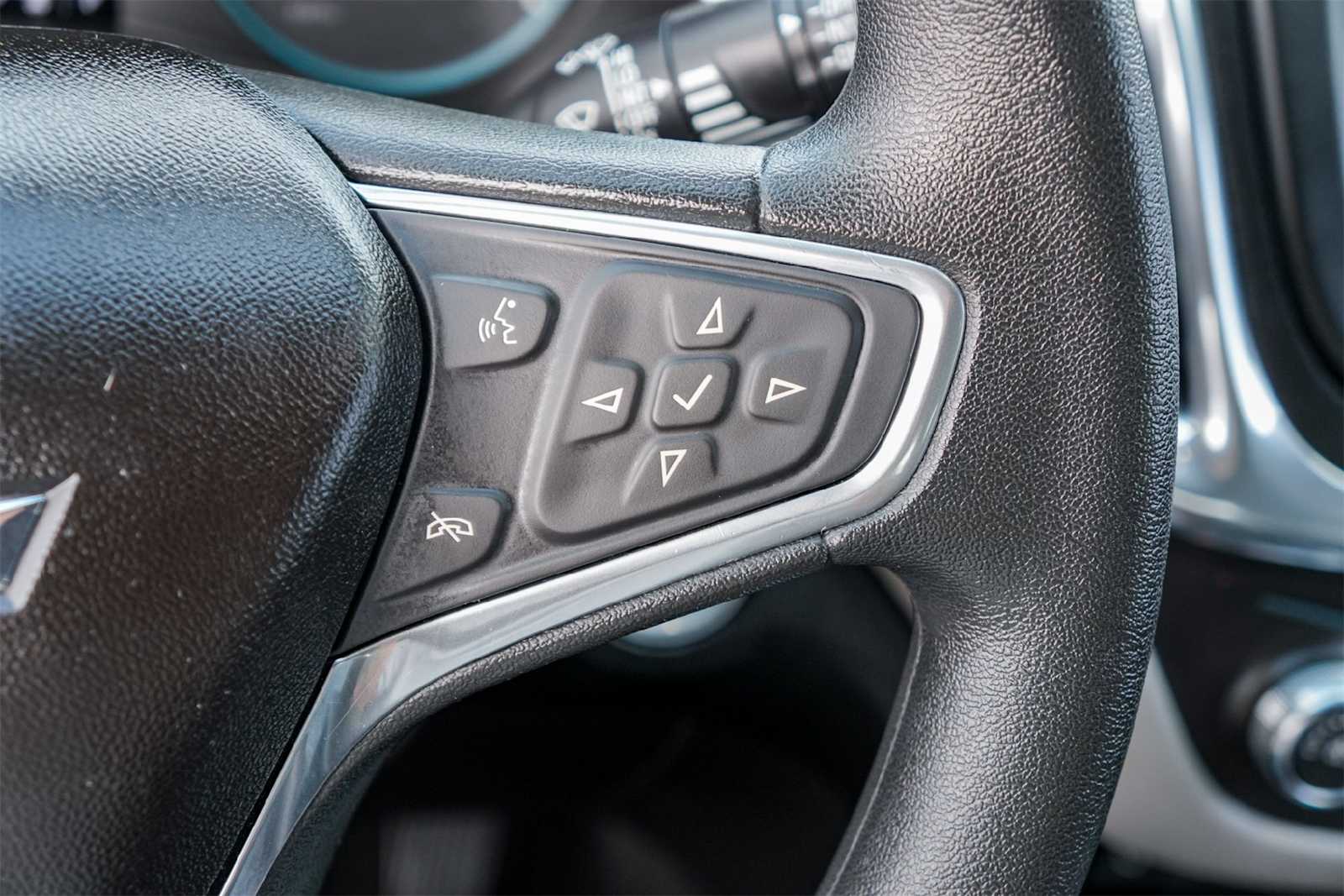 Thumbnail: 2018 Chevrolet Equinox - 26