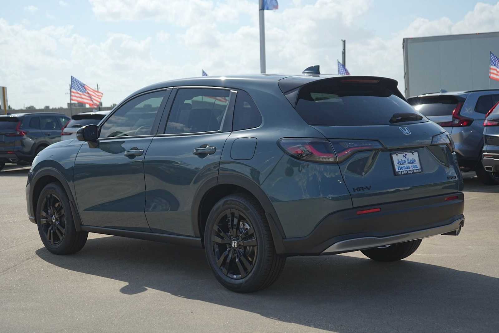 Thumbnail: 2027 Honda HR-V - 4