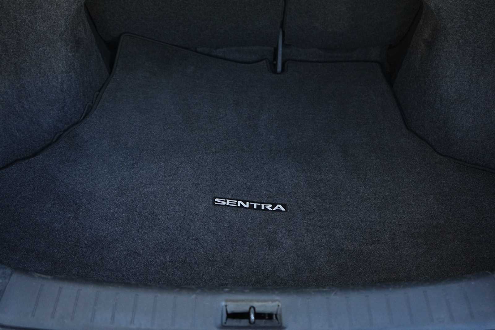 Thumbnail: 2019 Nissan Sentra - 27