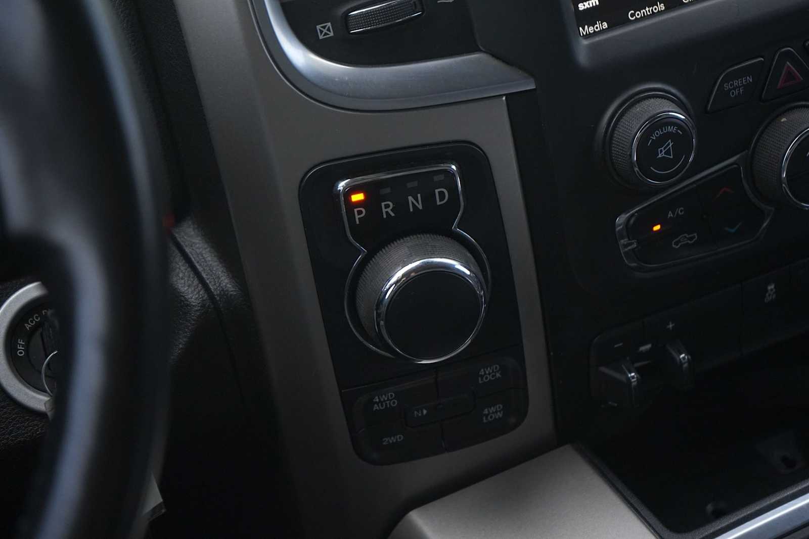 Thumbnail: 2020 RAM 1500 Classic - 20