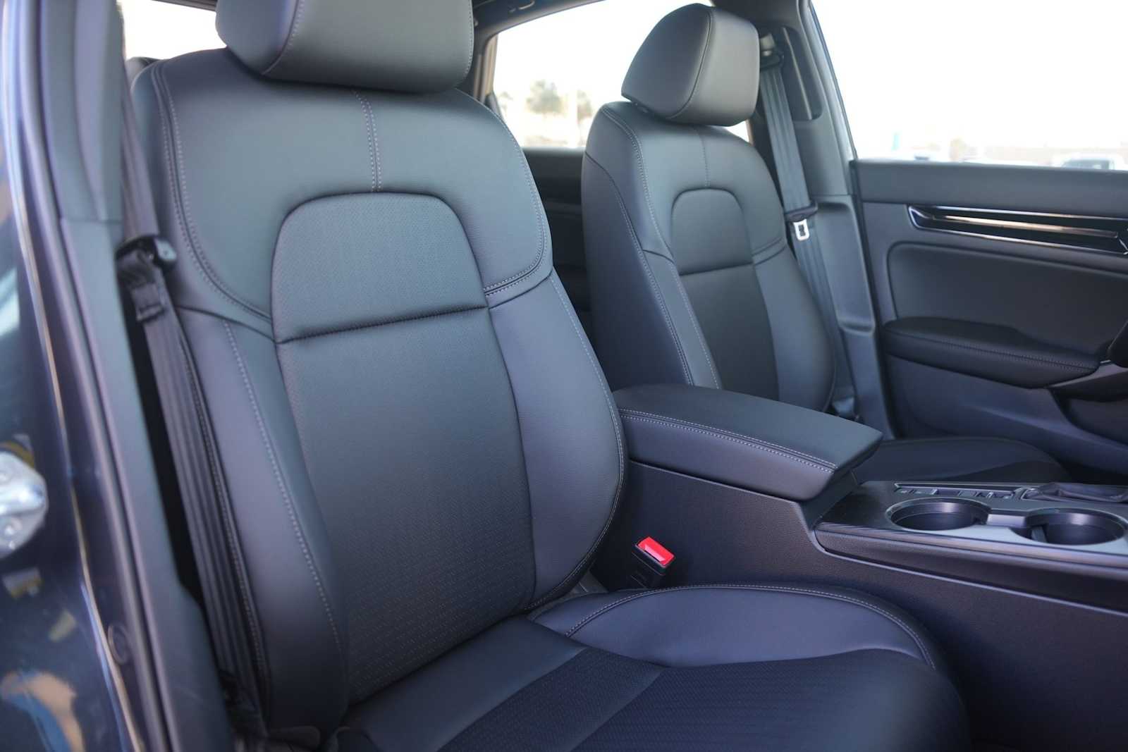 Thumbnail: 2026 Honda Civic - 14