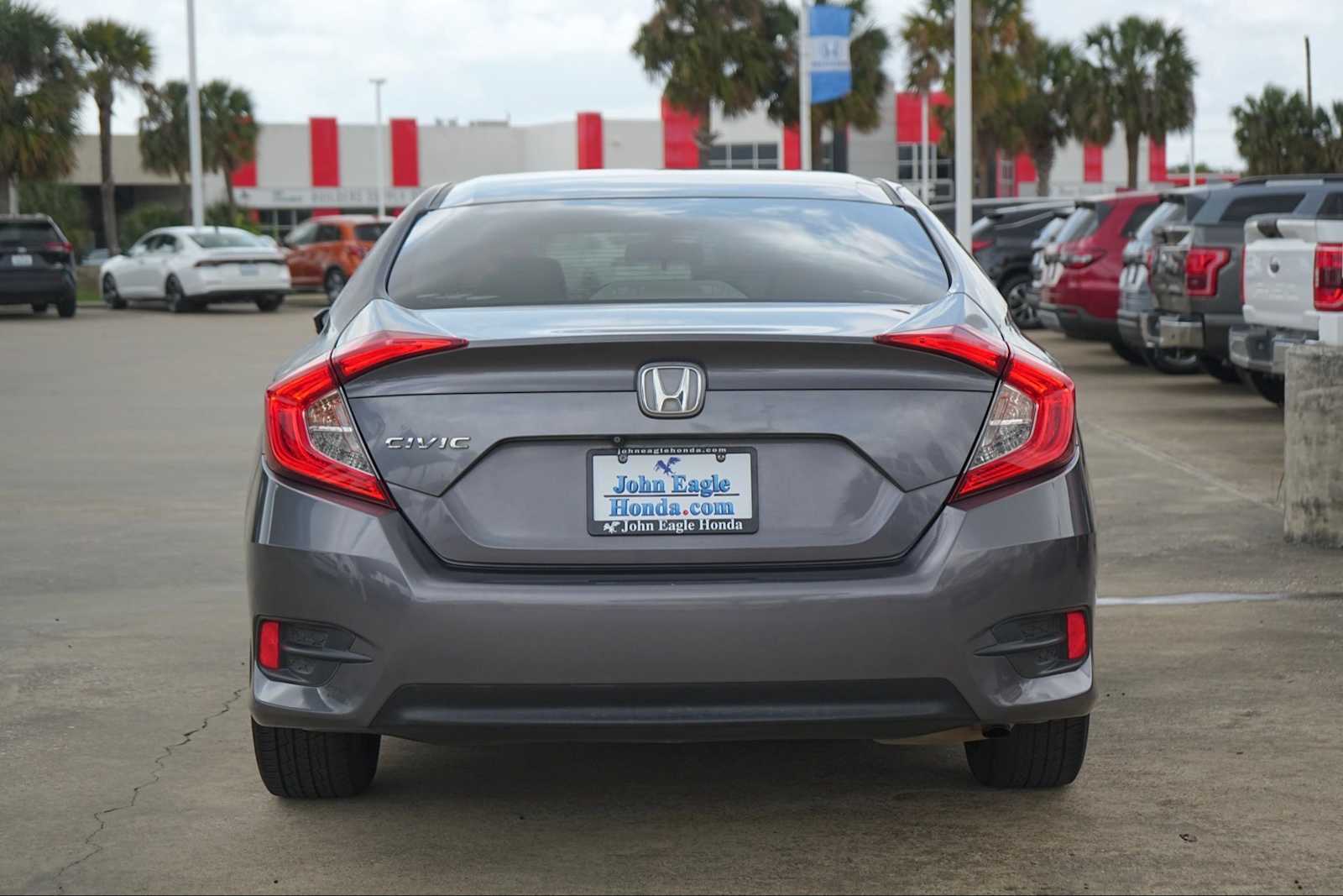 Thumbnail: 2016 Honda Civic - 5