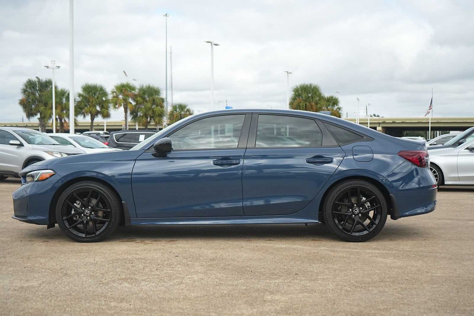 Thumbnail: 2025 Honda Civic - 3