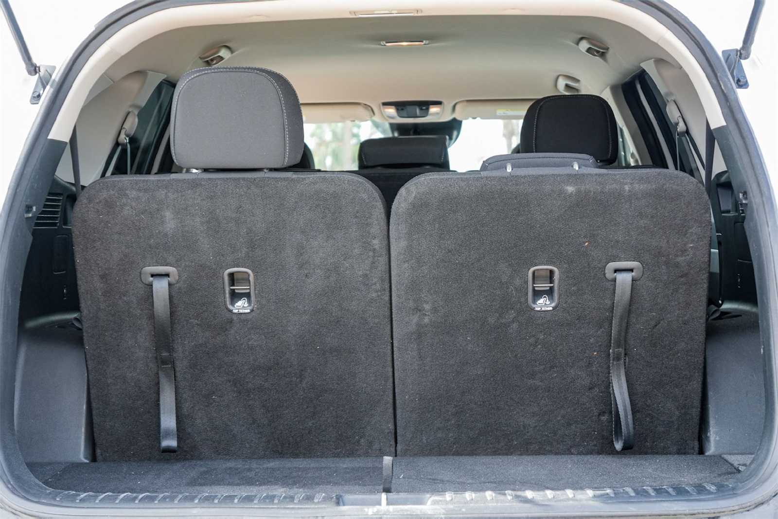 Thumbnail: 2023 Kia Sorento - 19