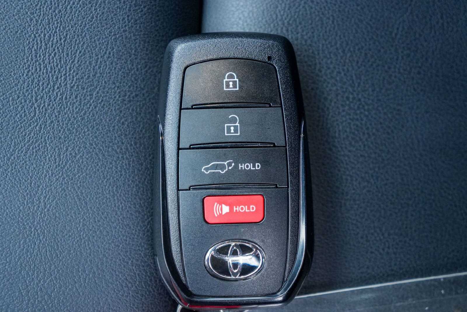 Thumbnail: 2024 Toyota Venza - 20