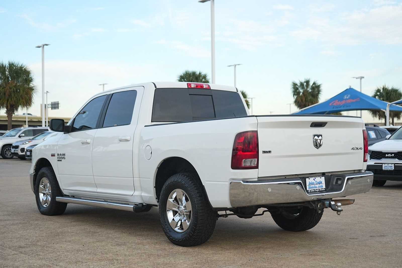 Thumbnail: 2020 RAM 1500 Classic - 4