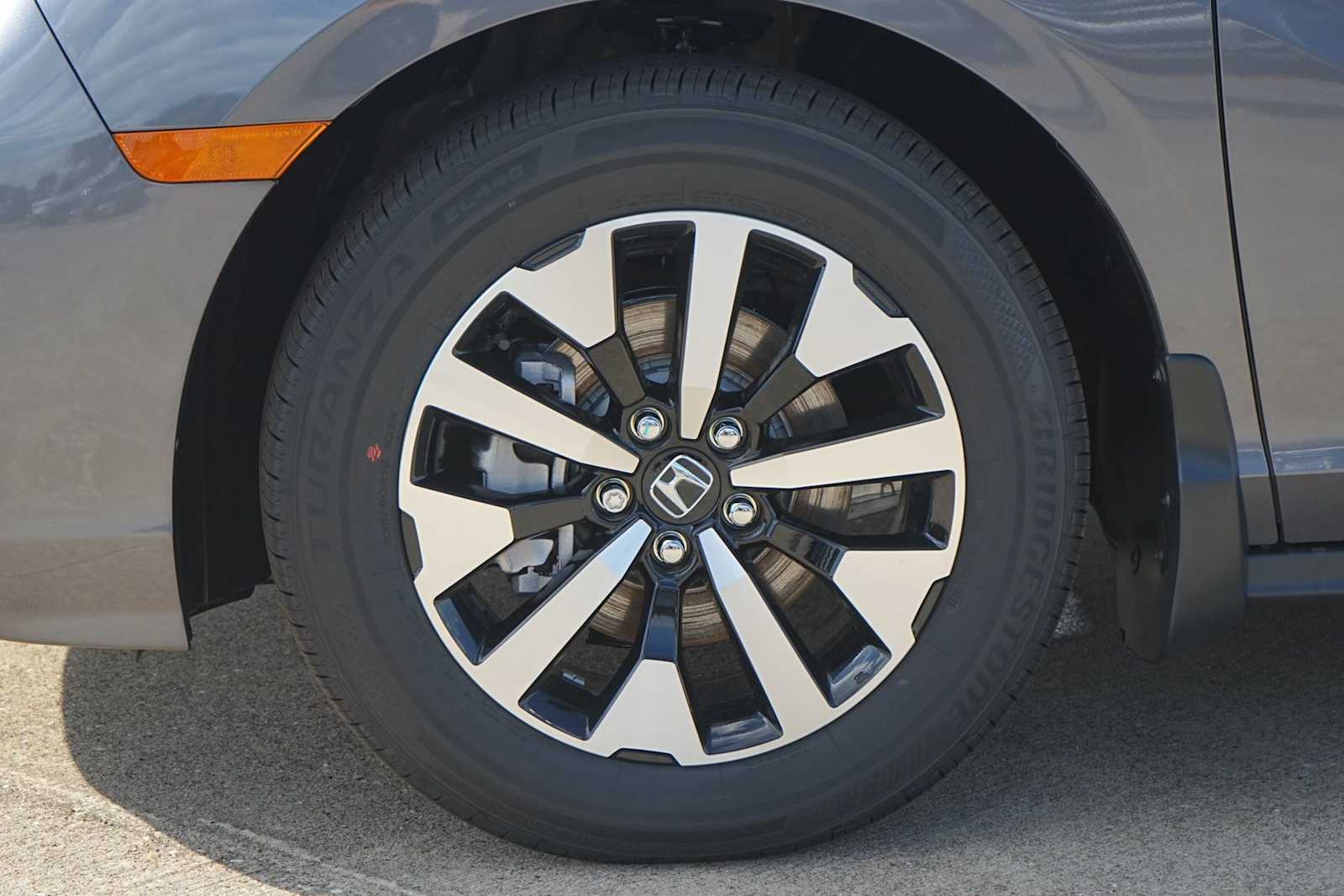 Thumbnail: 2026 Honda Odyssey - 7