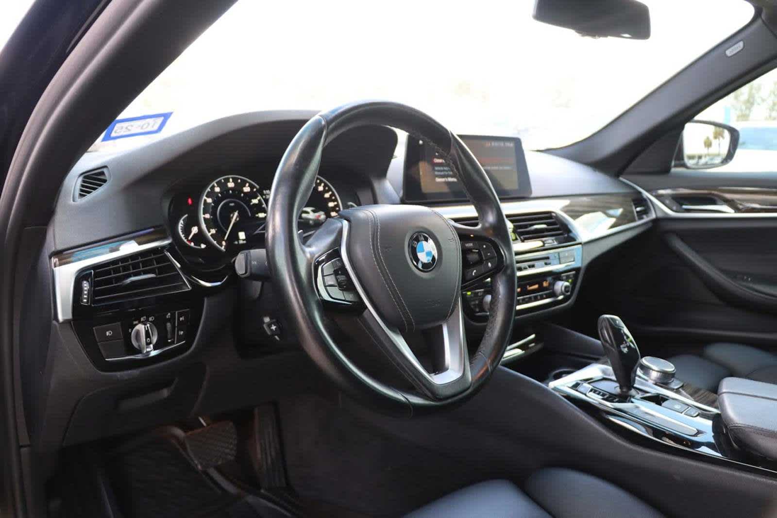 Thumbnail: 2018 BMW 5 Series - 2